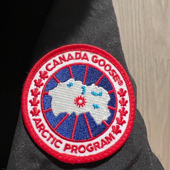 Parka - Picture 5 of 12